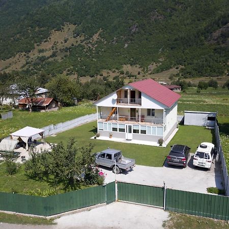 Guest House Gogia Zhabeshi Buitenkant foto