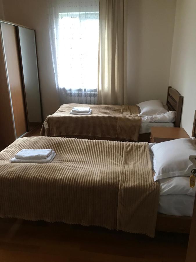 Guest House Gogia Zhabeshi Buitenkant foto