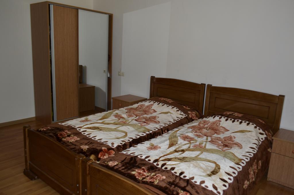 Guest House Gogia Zhabeshi Buitenkant foto